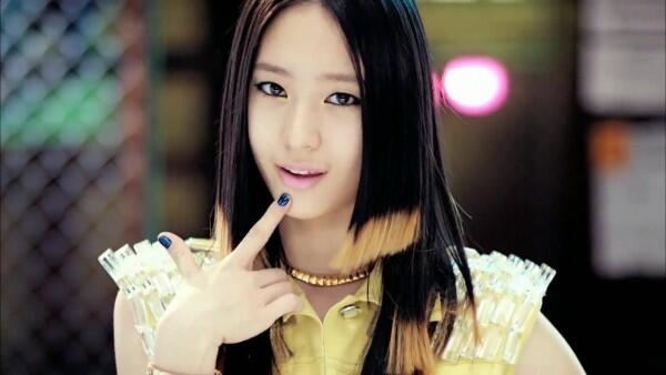 Debut di Usia Muda, 7 Idola KPop Ini Rela Kehilangan Masa Remajanya