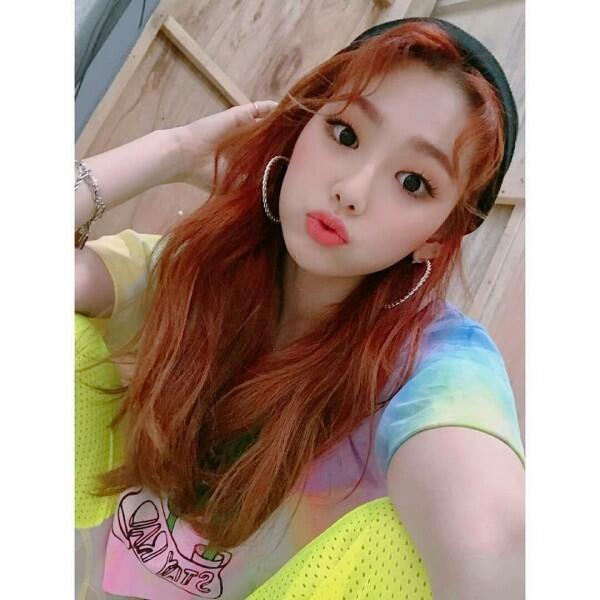 Sibuk Banget, Ini 10 Potret Mina Gugudan yang Fresh dan Cute Abis!