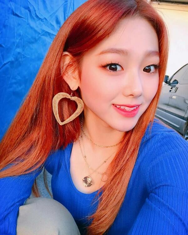 Sibuk Banget, Ini 10 Potret Mina Gugudan yang Fresh dan Cute Abis!