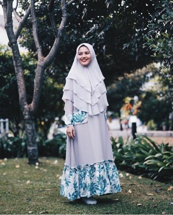 7 Inspirasi Tampil Anggun dengan Gamis ala Selebriti Tanah Air