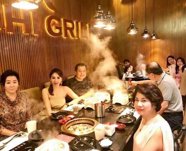 So Sweet, Ini 10 Potret Romantis Femmy Permatasari & Pacar Pengusaha!