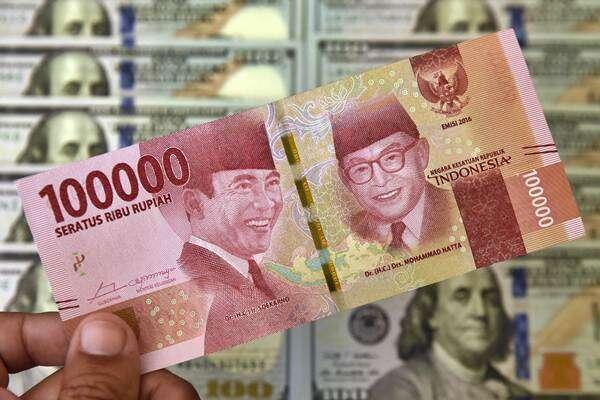 Kurs Tengah Menguat 127 Poin, Rupiah Paling Kuat di Asia