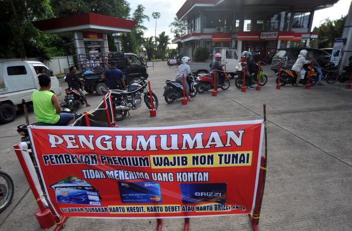 Harga minyak dunia anjlok, harga Pertamax pun patut turun