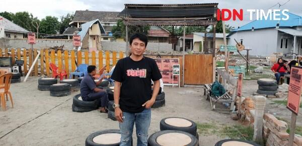 Yuk, Mampir ke Warkop Tsunami di Pantai Talise!