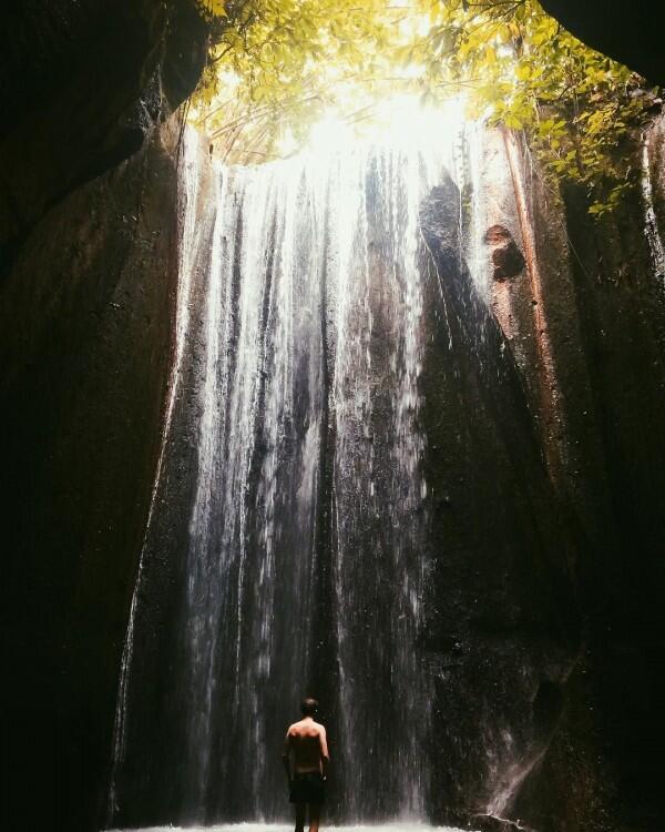 10 Potret Apik Air Terjun Tukad Cepung, Sisi Lain Keindahan Pulau Bali