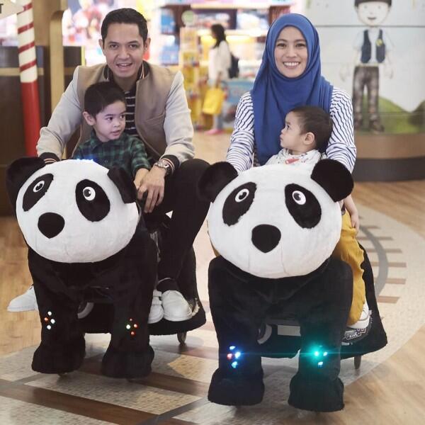 Panutan Banget, 10 Potret Harmonis Dude Harlino & Alyssa Soebandono