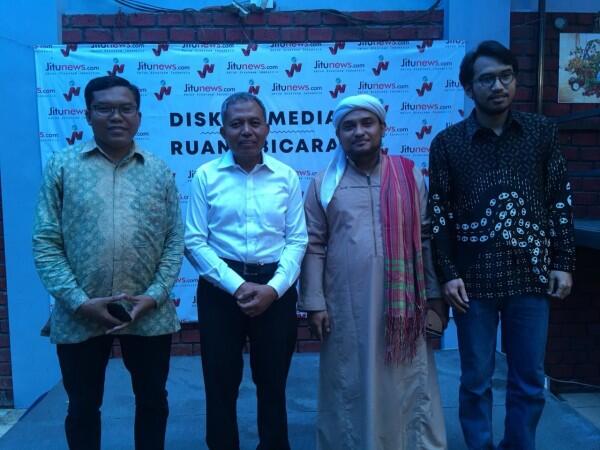 Novel Bamukmin: Tema Reuni 212 adalah Bela Kalimat Tauhid