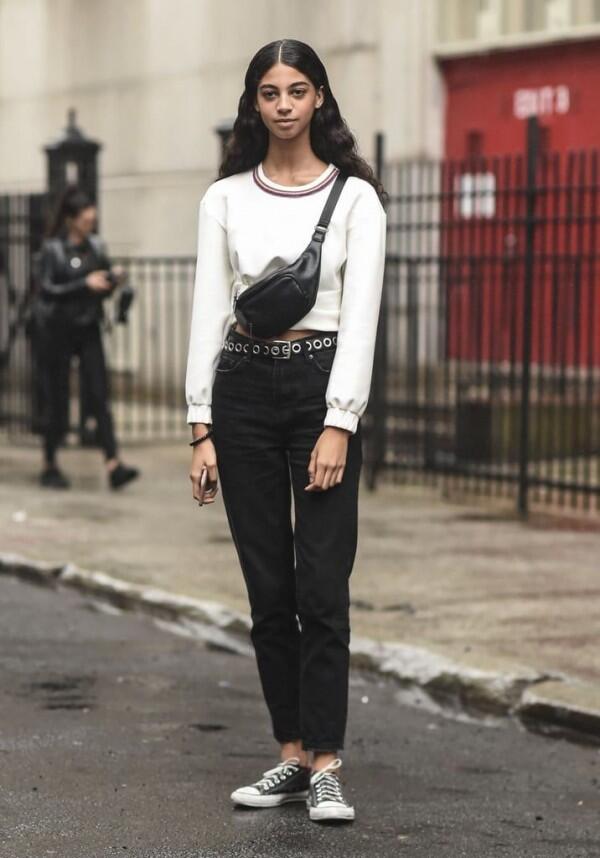 Tips Mix & Match Jeans dan Sweater Biar Penampilanmu Makin Maksimal
