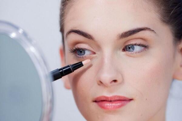5 Alat Makeup yang Wajib Banget Dimiliki Oleh Pemula, Sudah Punya?