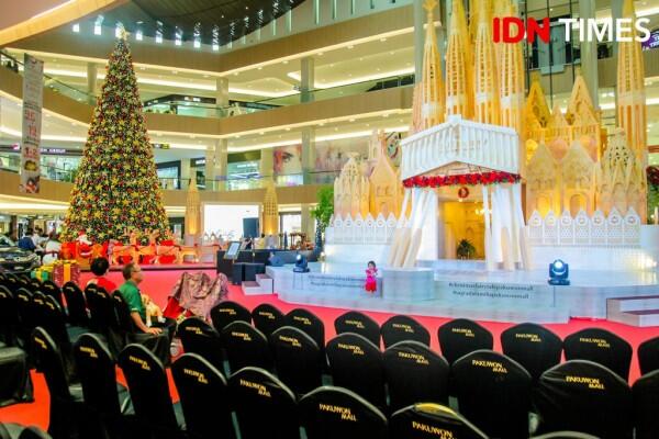 Semarak Natal, Pakuwon Mall Hadirkan Replika Gereja Sagrada Familia