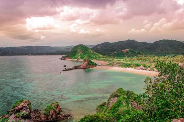 10 Tempat Wisata di Lombok yang Memikat dan Wajib Dikunjungi, Hits!