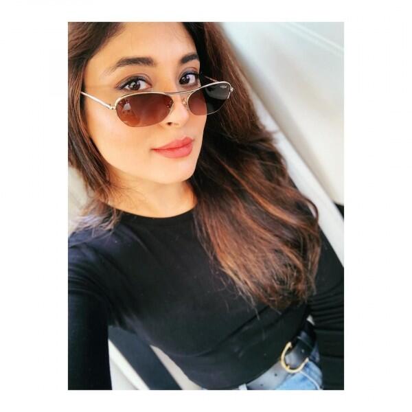 10 Potret Memesona Kritika Kamra, Pemeran Arohi di Arjun dan Arohi
