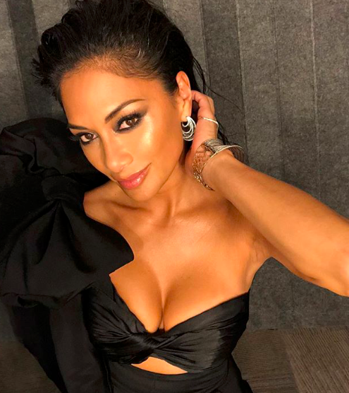 Biar Gak Bau Ketek, Nicole Scherzinger Pakai Minyak Kelapa
