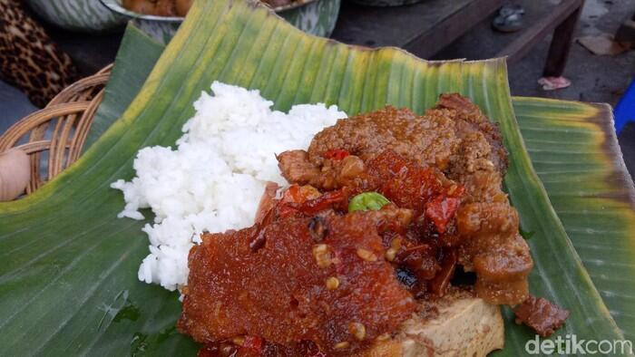 Ini 5 Tempat Sarapan Legendaris di Jogja yang Wajib Kamu Kunjungi