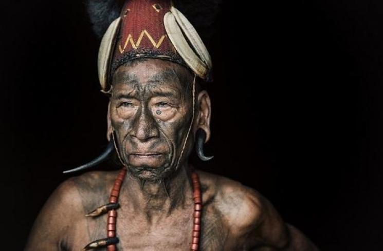Menjadi Pebinor dan 6 Tradisi Nyeleneh dari Suku di Dunia