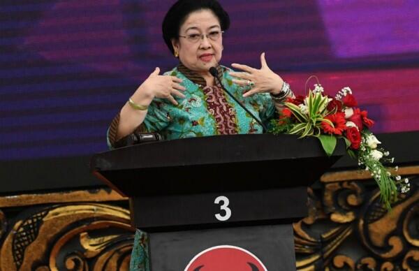 Ahmad Basarah: Prabowo Tega Buka Aib Bangsa Sendiri di Luar Negeri