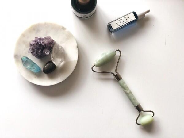 Mengenal Tren Beauty Tools Terbaru, Jade Roller dan Kegunaannya