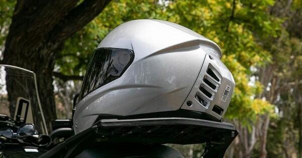 Feher ACH-1, Helm Tipe Full Face Pertama dengan Fitur AC di Dalamnya