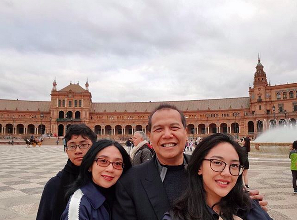 10 Potret Wisata Pilihan ala Putri Tanjung, Anak Konglomerat Indonesia