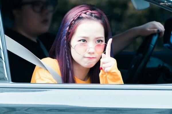 Bukan Maknae di Grup, 6 Idol KPop Ini Punya Wajah Baby Face Lho!