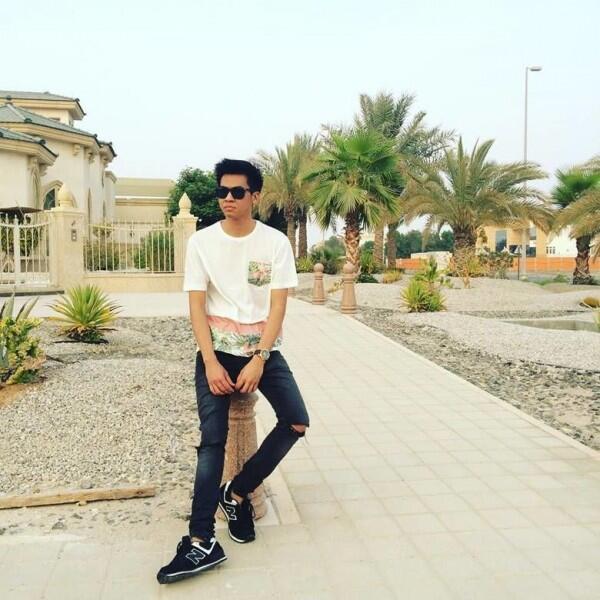 10 Potret Macho Arif Muhammad, Youtuber yang Identik dengan "Mak Beti"