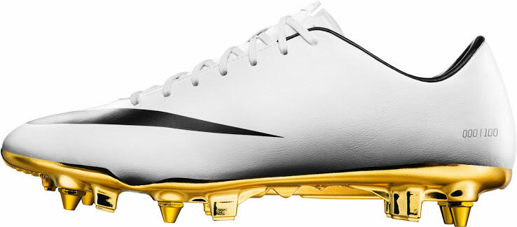 Simak Sejarah Sepatu Bola Adidas Messi dan Nike Ronaldo di Ballon d'Or