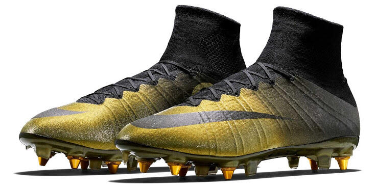 Simak Sejarah Sepatu Bola Adidas Messi dan Nike Ronaldo di Ballon d'Or