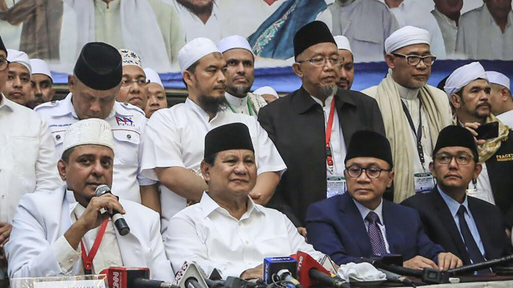 Prabowo, Anies Baswedan, Amien Rais Hadiri Reuni 212 di Monas