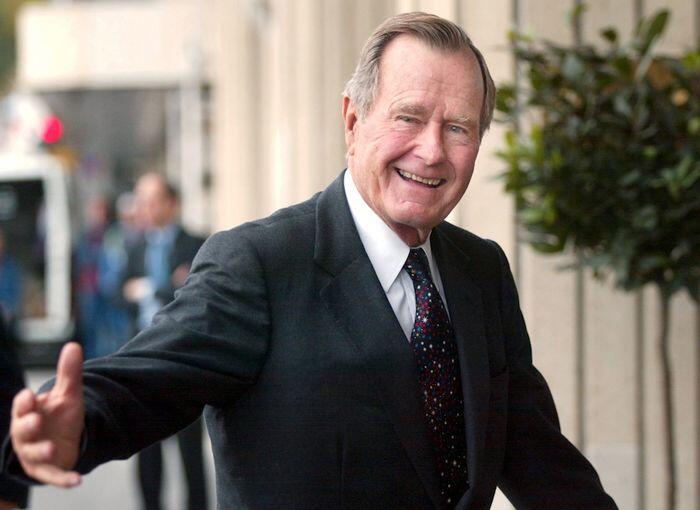 George H W Bush, Ayah dan pelayan terbaik bagi AS