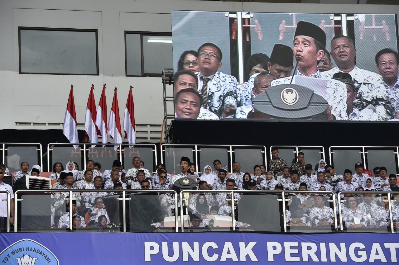 Peran Guru sebagai Pendidik Kian Strategis