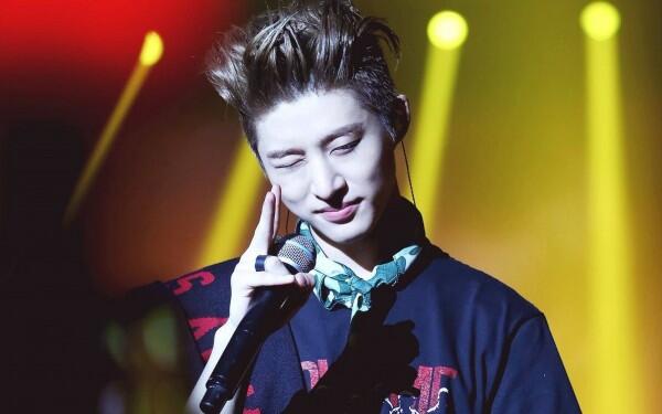 Membanggakan, 7 Leader KPop Group Ini Punya Banyak Prestasi Lho!