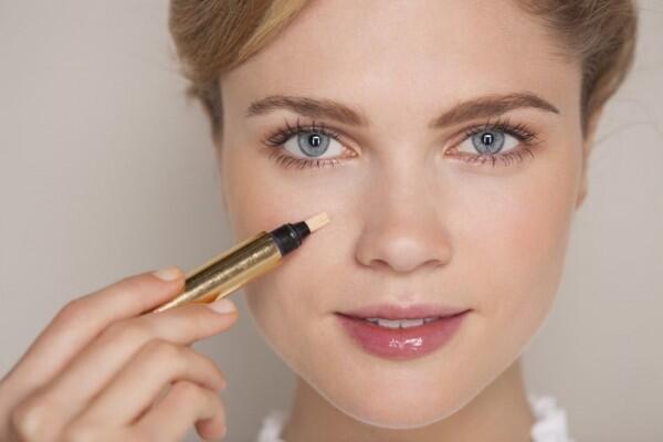 Masih Awam Kegunaannya, Ini 6 Manfaat Concealer dalam Makeup