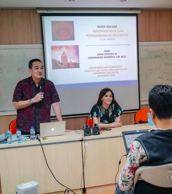 9 Keseruan Maia Estianty saat Jadi Dosen Tamu di FISIP UI