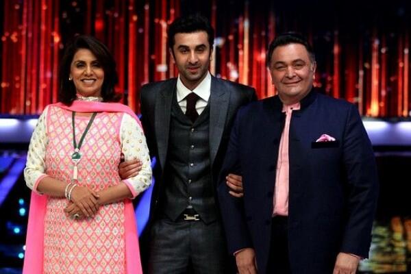 10 Foto Artis Bollywood dan Putranya, Warisi Pesona Sang Ayah
