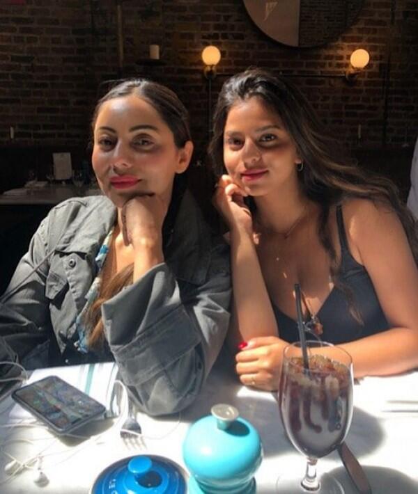 10 Kedekatan Seleb Bollywood & Putrinya, Like Mother Like Daughter
