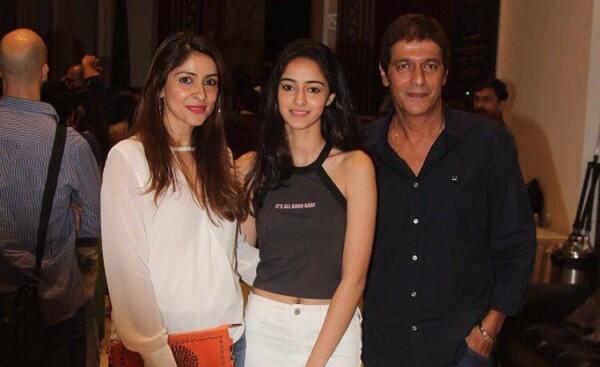10 Kedekatan Seleb Bollywood & Putrinya, Like Mother Like Daughter