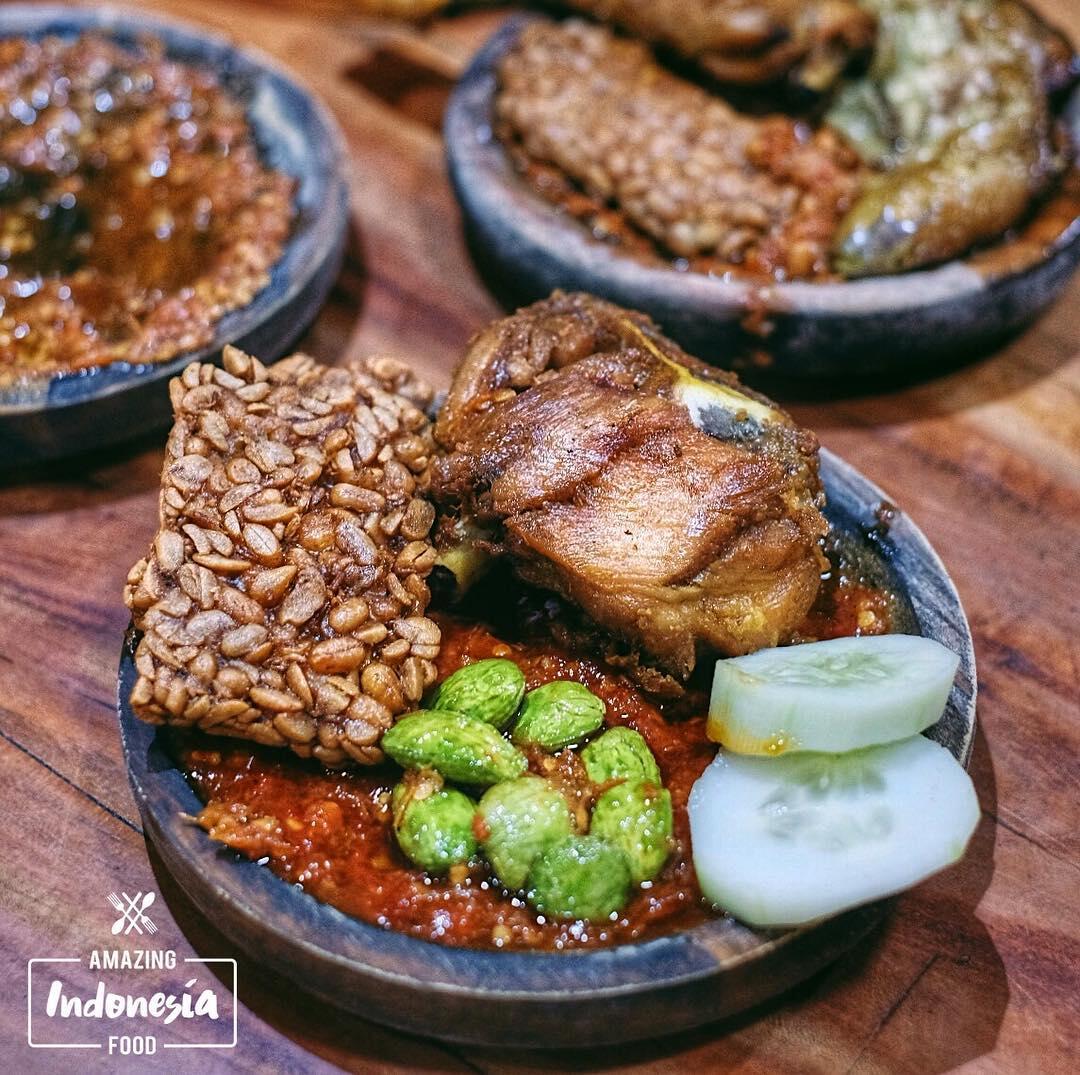 5 Tempat Penyetan Paling Recommended di Surabaya, Mantap Gila!