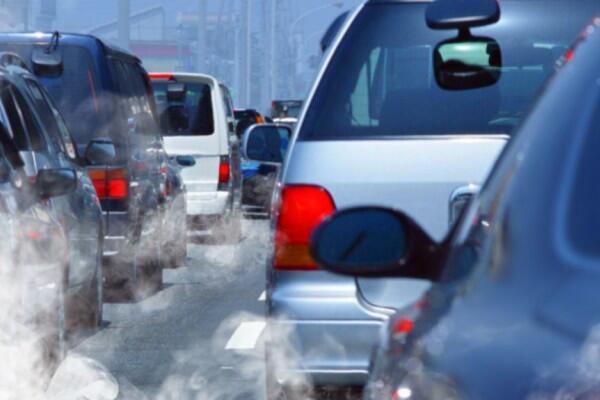 Madrid Larang Mobil Tua Lalu Lalang di Jalanan