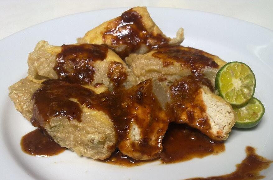 5 Batagor Khas Bandung Ini Dijamin Bikin Ketagihan, Enak Banget Sih!