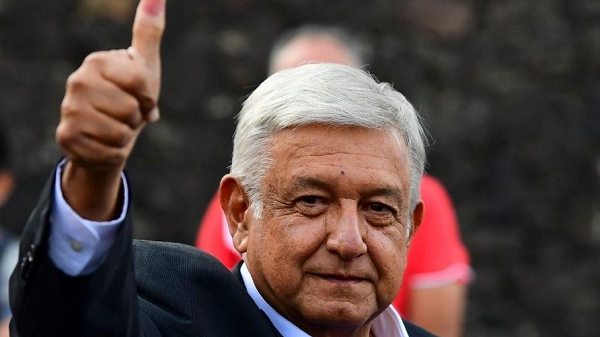 Resmi Dilantik, Lopez Obrador Janji Ciptakan Perubahan Untuk Meksiko