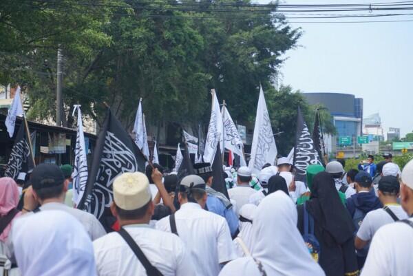FOTO: Massa Reuni 212 Putihkan Monas