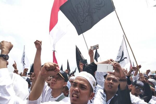 Rizieq Shihab di Reuni 212: Makanya Jangan Menista dan Nodai Agama