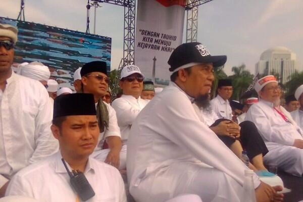 Reuni 212, Prabowo Kenakan Topi Bertuliskan Kalimat Tauhid