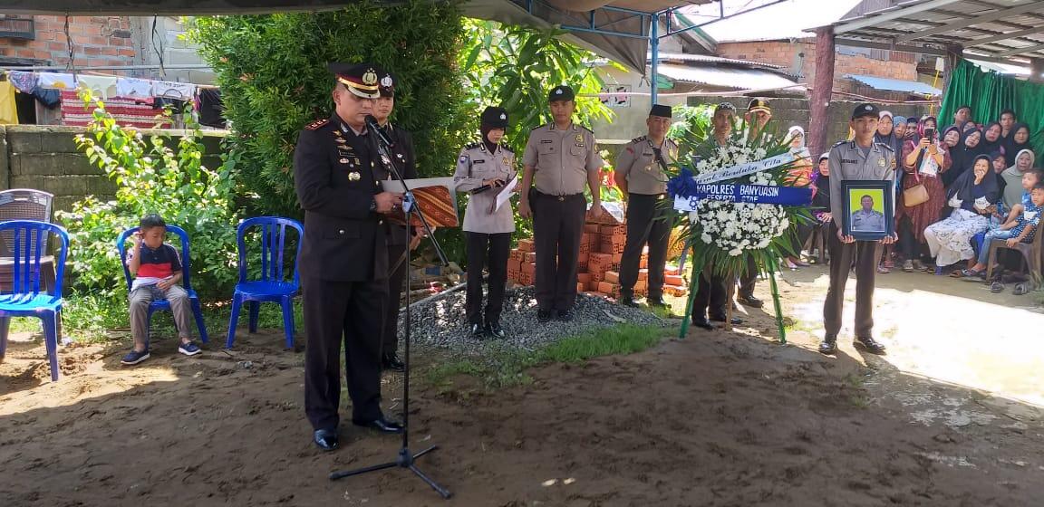Kapolres Pimpin Apel Persada Pemakaman Personil Polsek Pangkalan Balai Aiptu M. Hasbi