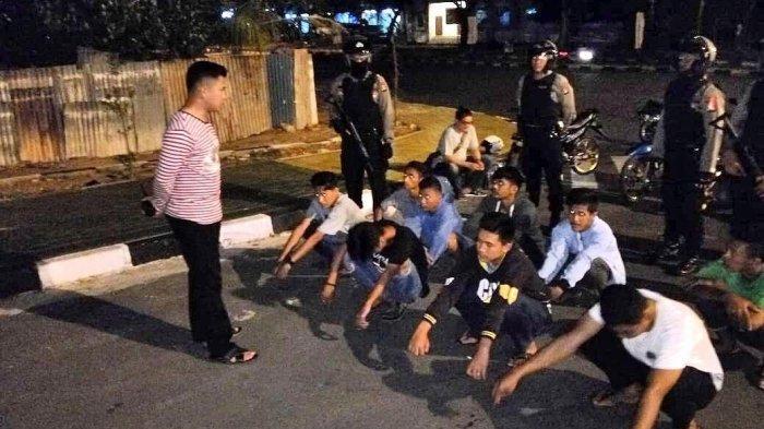Mabuk Miras, 15 Pemuda Diringkus Aparat Polsek Batam Kota saat Razia Malam