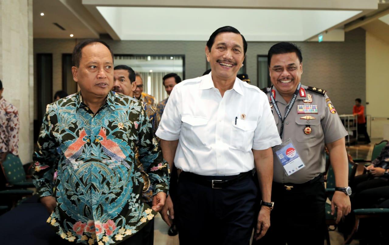 Menko Luhut : Cara Bijak di Era Revolusi Industri 4.0
