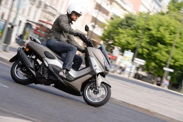 5 Motor Matic dengan Bagasi Super Luas, Pas Buat Menerabas Hujan