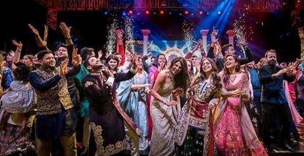10 Momen Keseruan Sangeet Ceremony Priyanka Chopra - Nick Jonas
