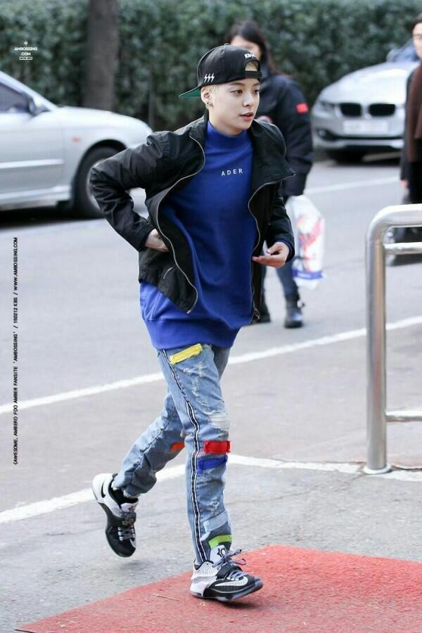 5 Idol KPop yang Identik dengan Streetwear Style, Keren Parah!