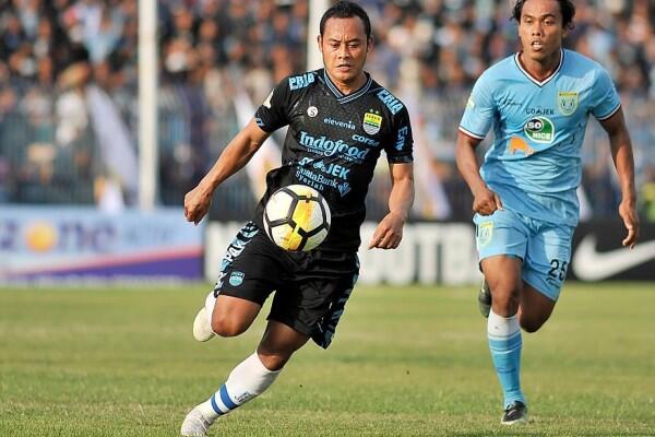 Berbagi Poin dengan Persela, Pelatih Persib: "It's OK!"